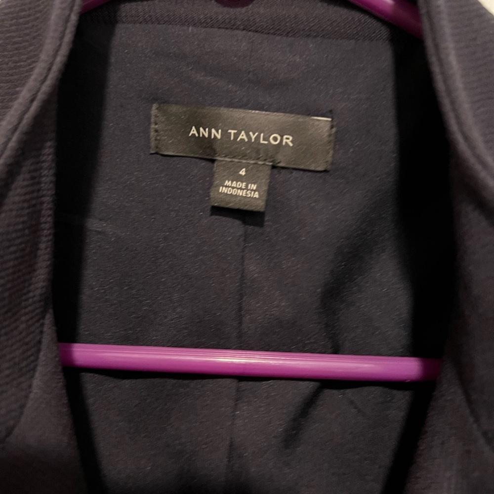 Ann Taylor jacket - Picture 2 of 3